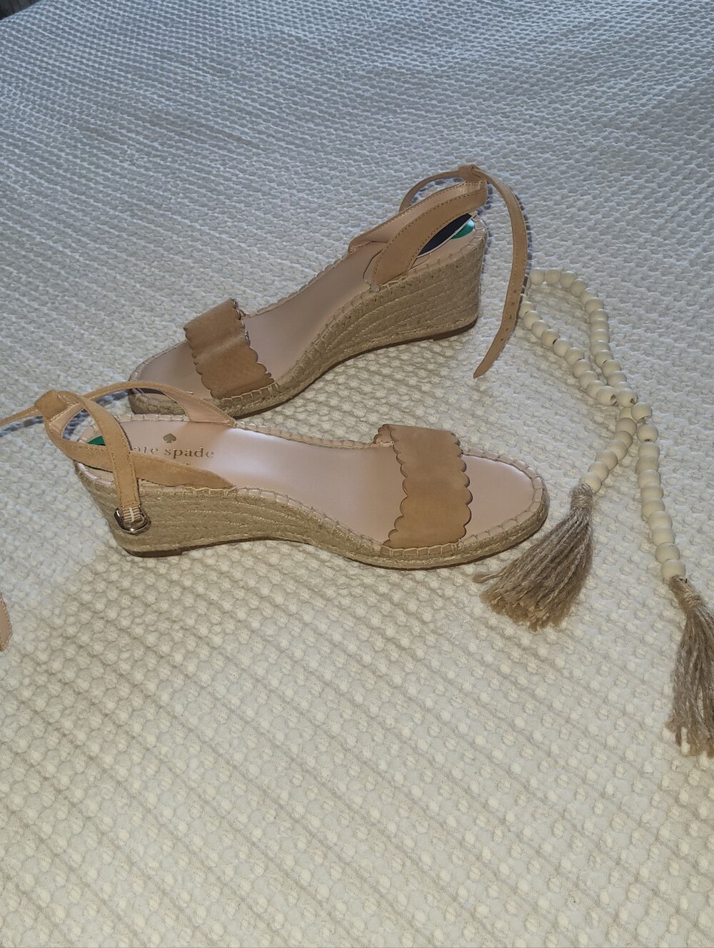 NEW KATE SPADE NY Theodora Scalloped Strap Espadrille Wedge Sandals Suede Sz 8